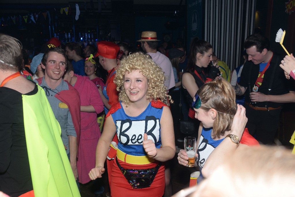 ../Images/Held op sokken feest 174.jpg